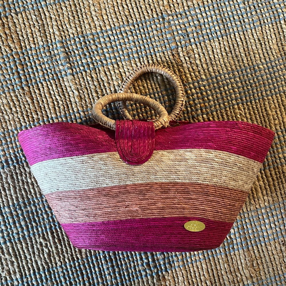 Josephine Alexander Collective - Alma Straw Bucket Bag in Pink